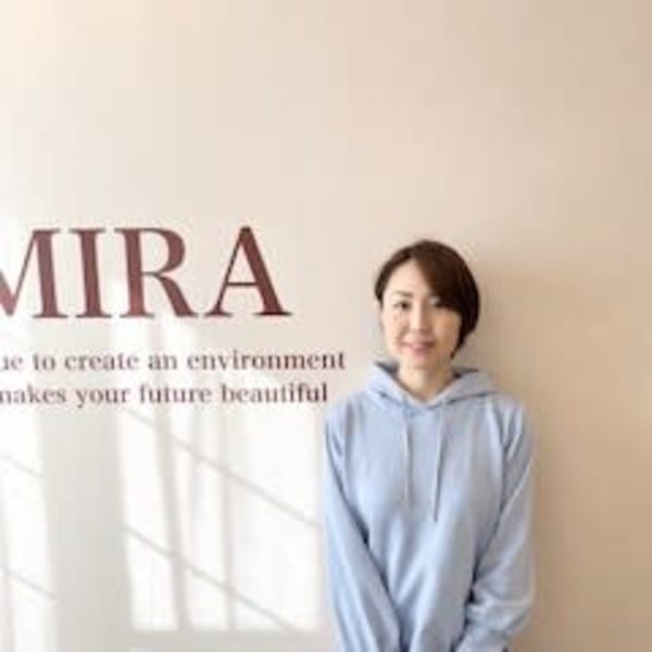 美髪改善専門美容室MIRA【ビハツカイゼンセンモンビヨウシツミラ】のスタッフ紹介。松下