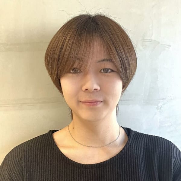 Lond Bloom 天神大名店【ロンドブルーム テンジンダイミョウテン】のスタッフ紹介。正岡慶士 ボブ縮毛