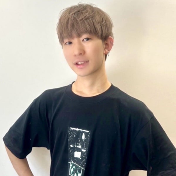 トリート ヘアデザイン妙典店【トリート　ヘアデザイン　ミョウデンテン】のスタッフ紹介。高木　夢斗