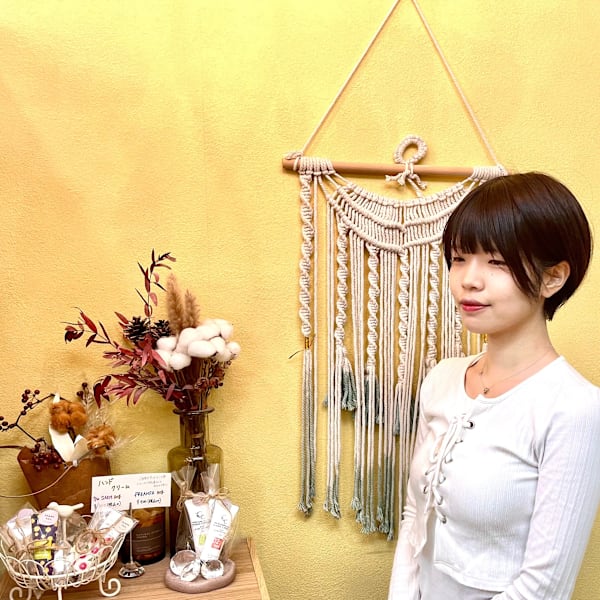 Nailsalon Queen【ネイルサロンクイーン】【ネイルサロン クイーン】のスタッフ紹介。アスカ