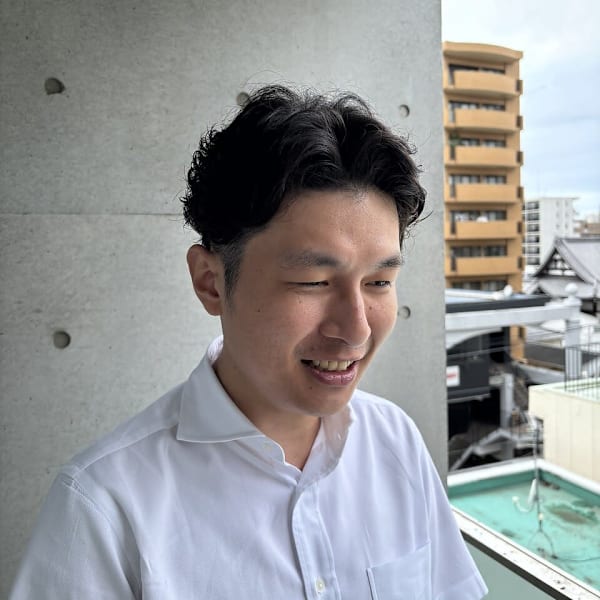 30代40代【センターパート】ゆるめパーマ/清潔感/ビジネス|West Side Cut Club