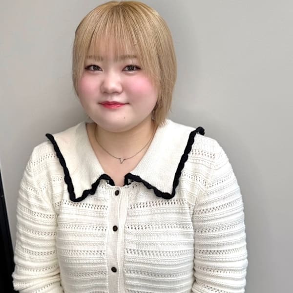 w/o by Overlay【ダブルオーバイオーバーレイ】のスタッフ紹介。渡辺　日那