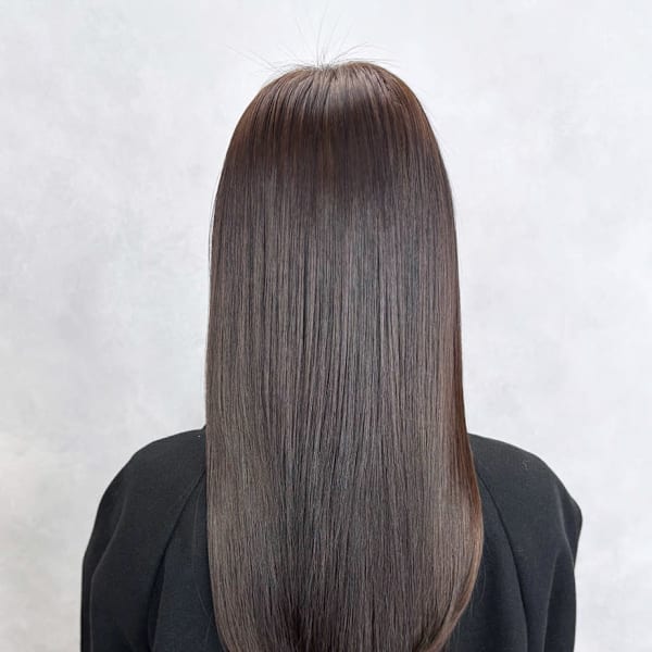 美髪おくれ毛韓国前髪カットヘアロング_ba550421|IT by ALBUM 藤沢店【アイティー バイ アルバム】