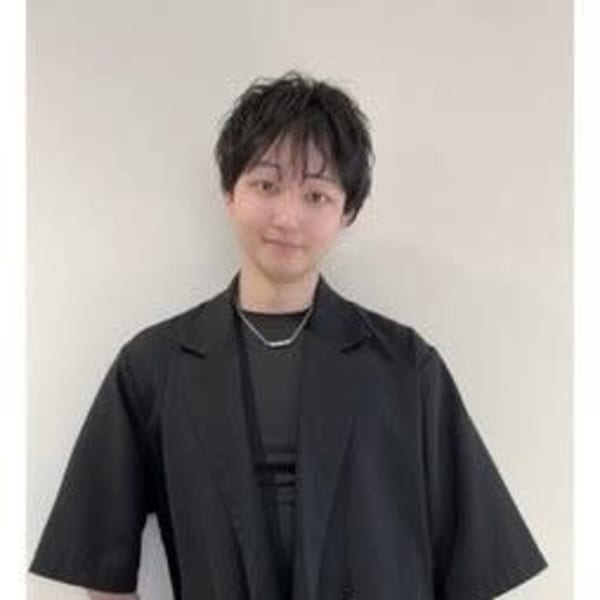 THINK SHOP 髪質改善【シンク ショップ】【シンク ショップ カミシツカイゼン】のスタッフ紹介。KENTA