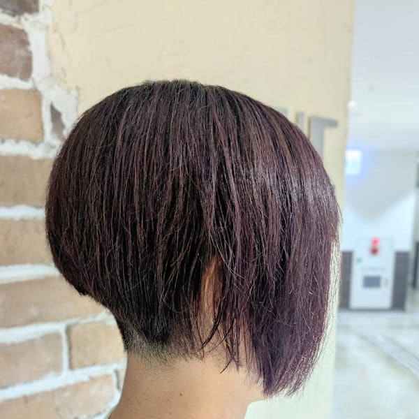 2ブロック　アシンメトリーショートボブ