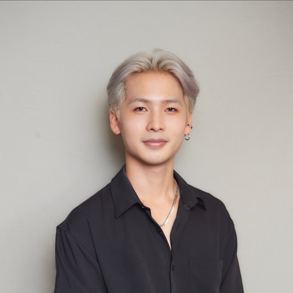 Shiya 平井【シヤヒライ】のスタッフ紹介。魏 嘉程