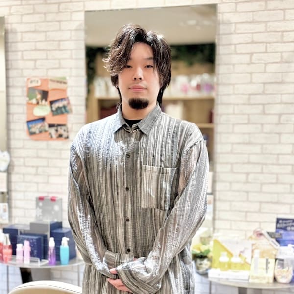 stella 吉祥院店【ステラキッショウインテン】のスタッフ紹介。ひろせ