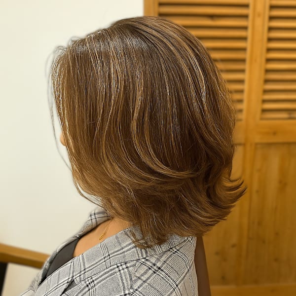 ウルフカット 30代 白髪ぼかしハイライト ベージュ 艶髪|hair salon Rich 横須賀中央店