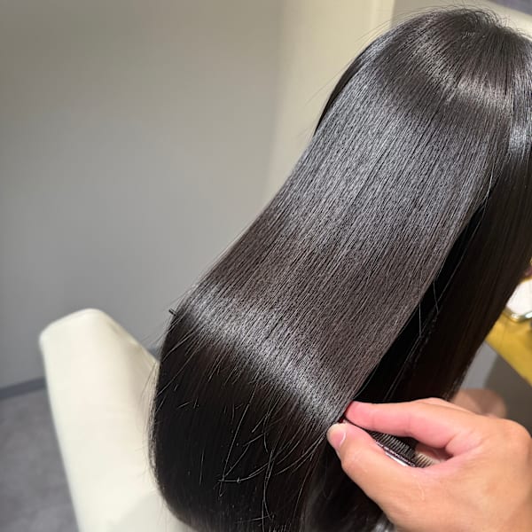 "髪質改善で叶える”艶髪ストレート『銀座/個室」