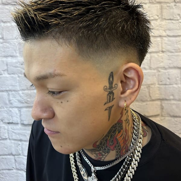 大人の品格と男前を強調するスキンフェード