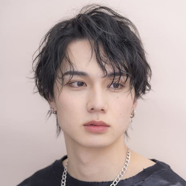 20代30代40代センターパート×ラフニュアンスパーマ|agir hair 上野店