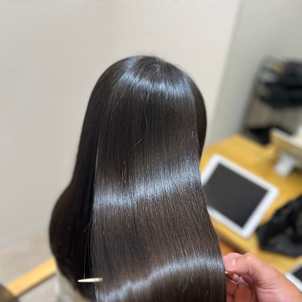 初回来店で激変★エリア初導入”美髪矯正"
