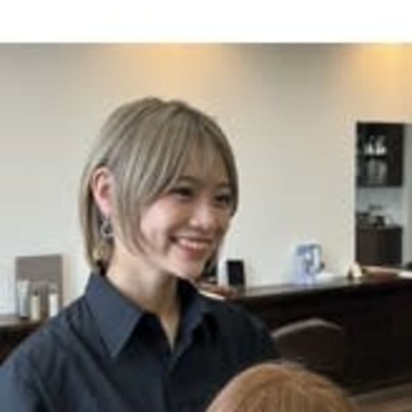 BELSTA 【ベルスタ】【ベルスタ】のスタッフ紹介。岩崎 智穂