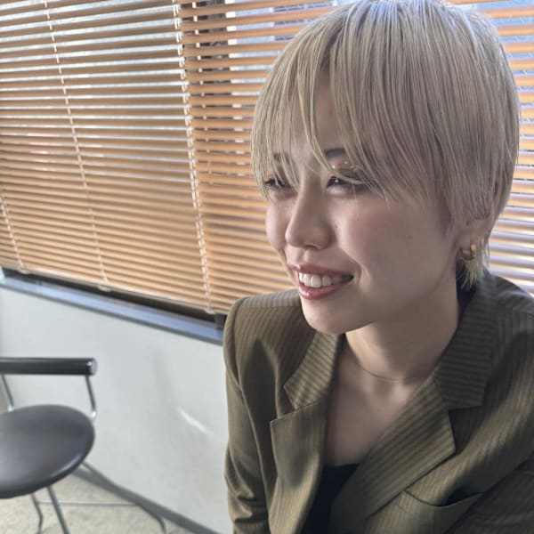 ホワイトブロンド×マッシュショート|BIANCA 伊勢崎店