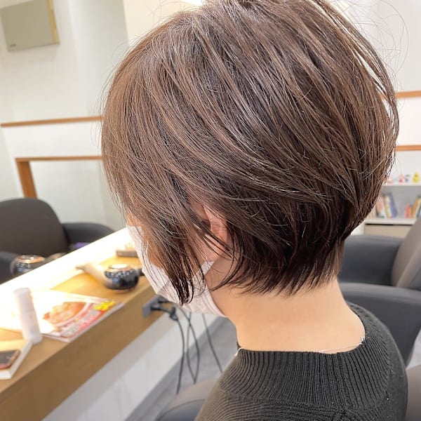 白髪ぼかしショート