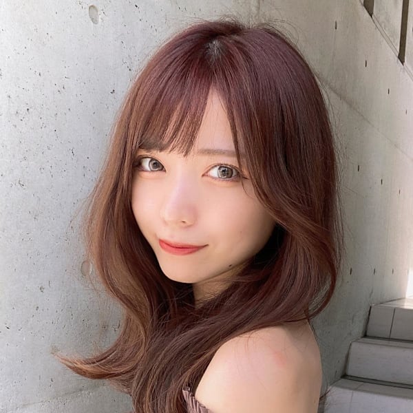 シースルーぱっつん前髪で結んでかわいいフェイスレイヤー