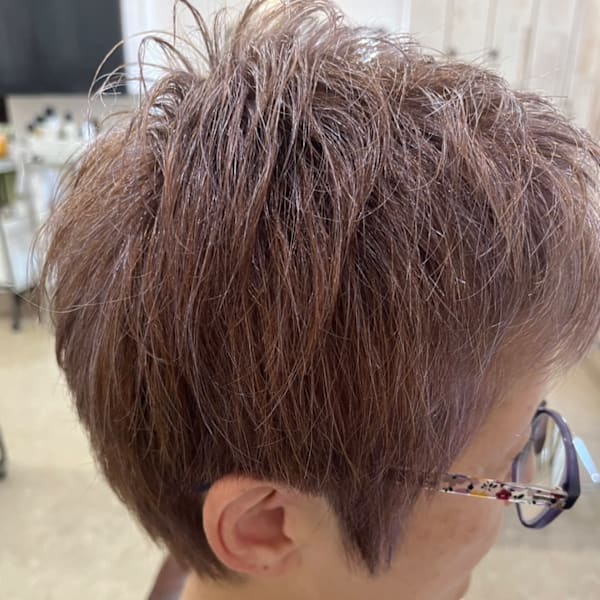 全体に細かくメッシュを入れ、バイピンカラーを入れて全体を馴染