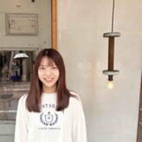 Rosso Hair&SPA 北千住店【ロッソヘアアンドスパキタセンジュテン】のスタッフ紹介。荒井 南乃
