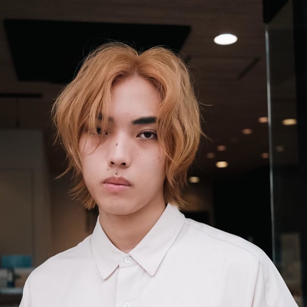 色気あるハイトーンミディアムメンズボブ