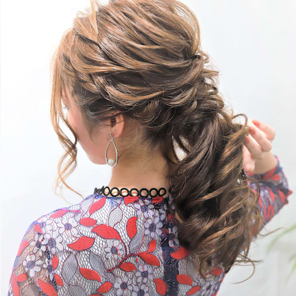 ヘアアレンジ　お呼ばれヘア