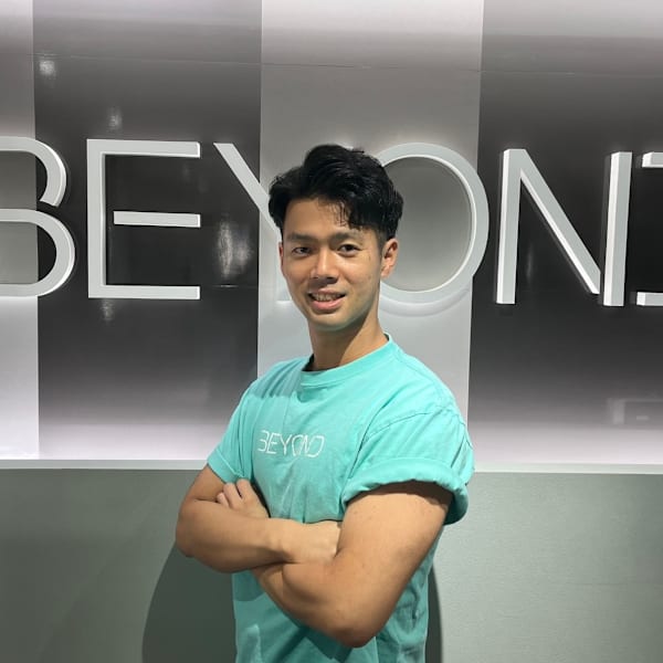 【痩身・ダイエット・ストレッチ】パーソナルジムBEYOND登戸店【ソウシン ダイエット ストレッチ パーソナルジムビヨンドノボリトテン】のスタッフ紹介。モチヅキ ユウタ