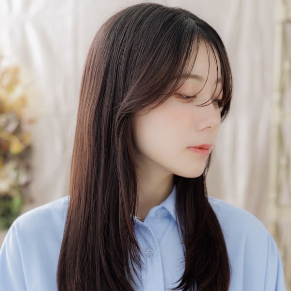 顔回りレイヤーカット小顔ストレートロング ココアブラウン