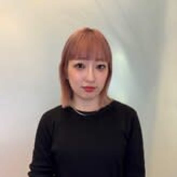 SARA BEAUTY×LIFESTYLE【サラビューティーバイライフスタイル】のスタッフ紹介。美月