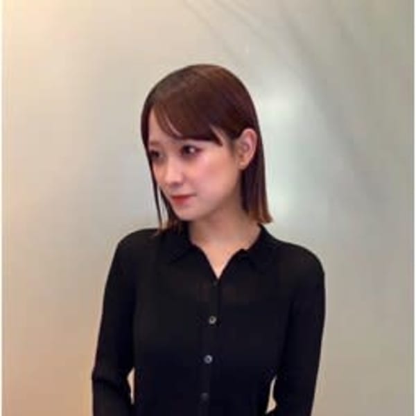 SARA BEAUTY×LIFESTYLE【サラビューティーバイライフスタイル】のスタッフ紹介。みう /天神大名
