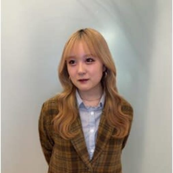 SARA BEAUTY×LIFESTYLE【サラビューティーバイライフスタイル】のスタッフ紹介。MEI /天神大名