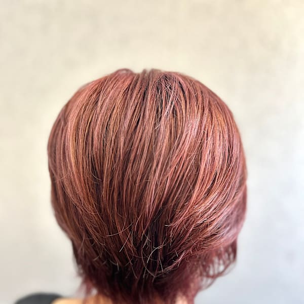 レッドブラウン大人上品ショートボブ