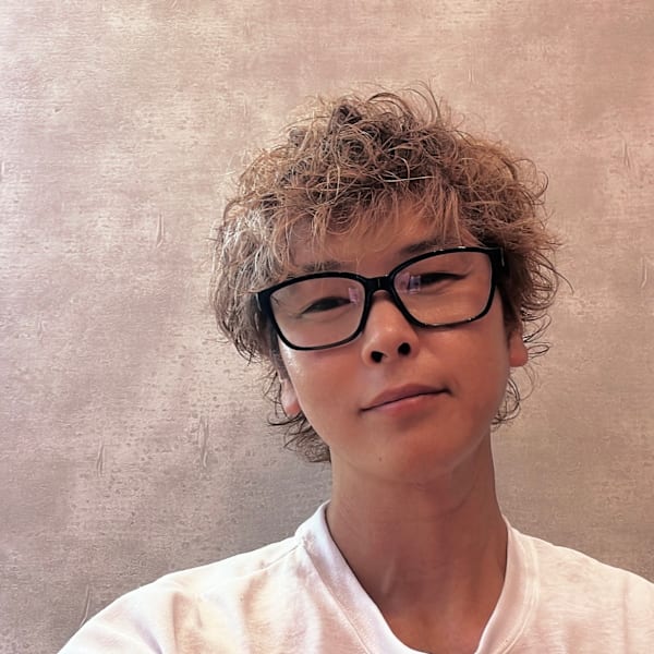 spa＆ hair capiz【スパアンドヘアーカピス】のスタッフ紹介。黒田
