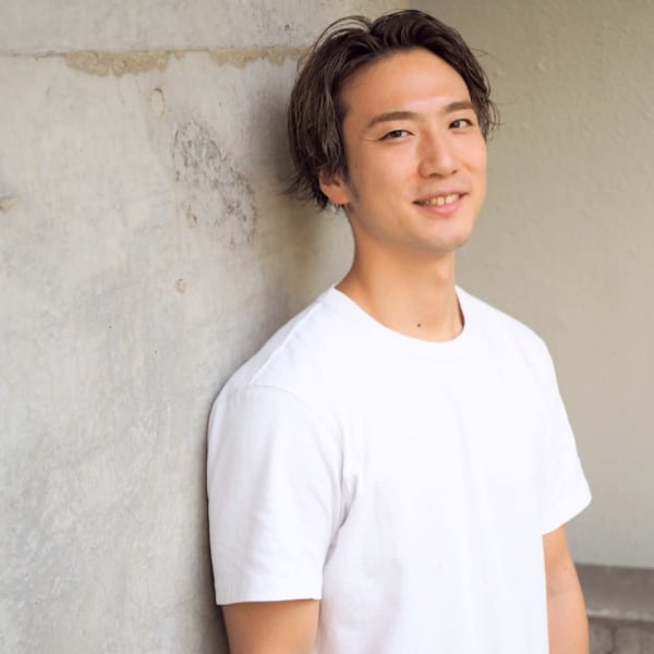 BEAUTY SALON 鏡と星 髪質改善&縮毛矯正【ビューティサロン カガミトホシ】のスタッフ紹介。YUSUKE