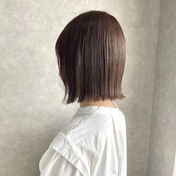 切りっぱなしボブ／ショコラブラウン