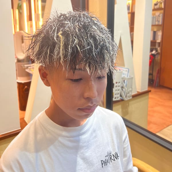 メッシュ×ツイストパーマ