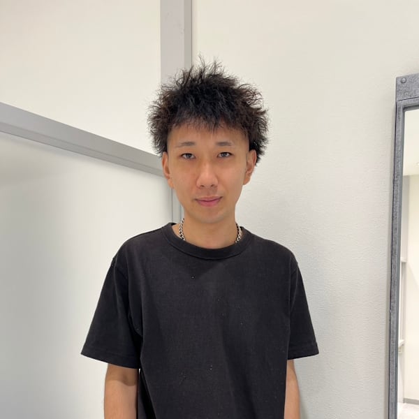 HAIR & MAKE EARTH 三軒茶屋店【ヘアメイクアース サンゲンヂャヤテン】のスタッフ紹介。コーキ