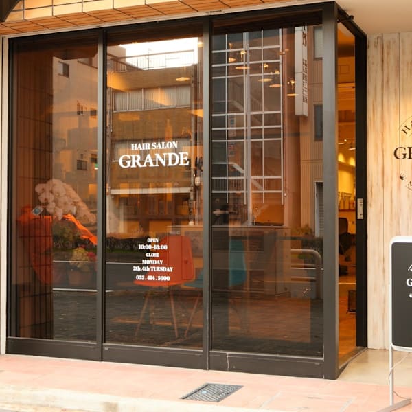 HAIR SALON GRANDE【ヘアーサロングランデ】のスタッフ紹介。林 一輝