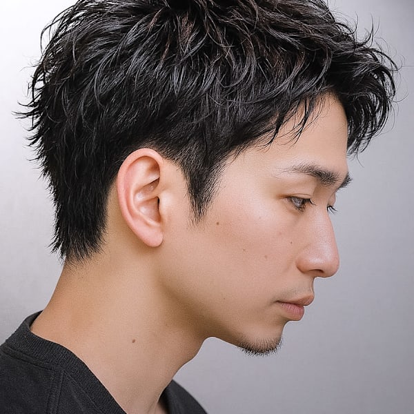 スパイキーショートカットビジネスヘア短髪ツイストパーマ