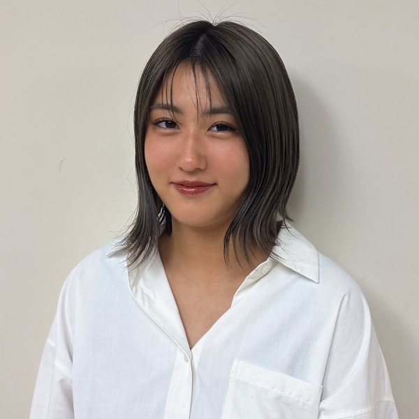 GALETTE UMEDA【ガレットウメダ】のスタッフ紹介。平岡　夏菜