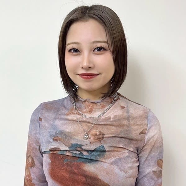 GALETTE UMEDA【ガレットウメダ】のスタッフ紹介。石井　美羽