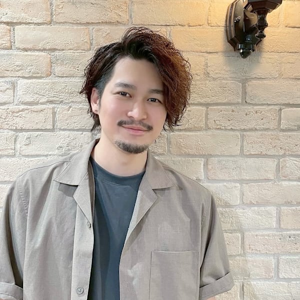Antica by eleanor【アンティーカバイエレノア】のスタッフ紹介。YOSHI