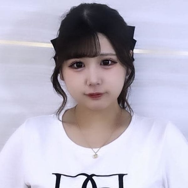 elu by lovis【エル バイ ラビス】のスタッフ紹介。honoka