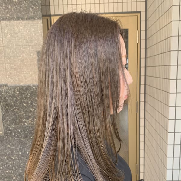 セミロングレイヤー/オリーブベージュ/イルミナ