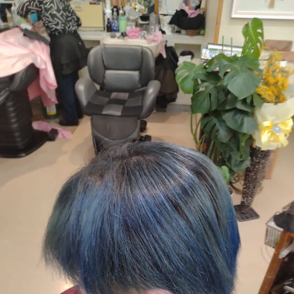 縮毛矯正アフター画像 酸性縮毛矯正 マニキュア 手で乾かした|美容室 セ・ボン