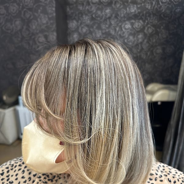 【大人の魅力を引き出す】ベージュ×ナチュラルハイライト