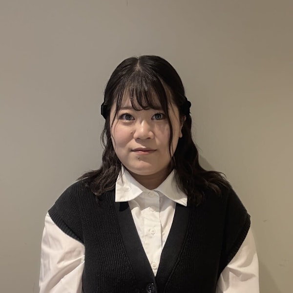 HAIR MEDICAL SALON 札幌 完全個室・髪質改善【ヘアメディカルサロン サッポロ カンゼンコシツ カミシツカイゼン】のスタッフ紹介。樋野 聖乃