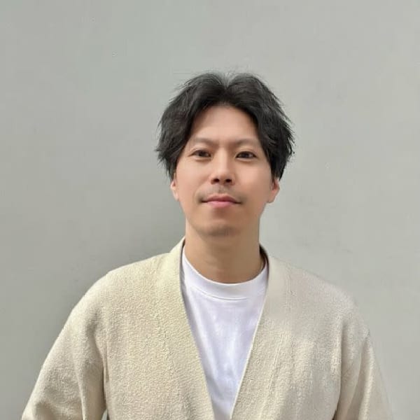 Zina セントラル銀座 髪質改善&トリートメント【ジーナセントラルギンザ カミシツカイゼン トリートメント】のスタッフ紹介。杉浦 肇