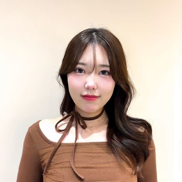 女性スタイリスト専門サロンZina高田馬場 髪質改善&トリートメント【ジョセイスタイリストセンモンサロン ジーナ タカダノババ】のスタッフ紹介。nana 