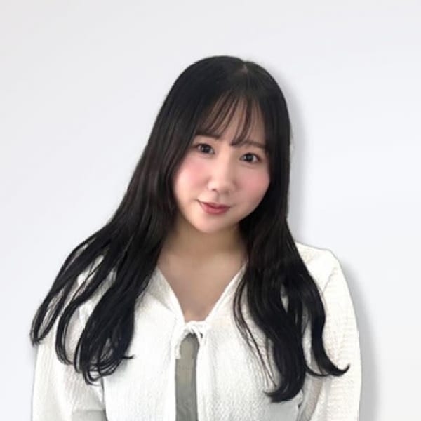 アイブロウサロン i’m 加古川店 【眉毛専門店】【アイブロウサロン アイム カコガワテン マユゲセンモンテン】のスタッフ紹介。ナツキ 