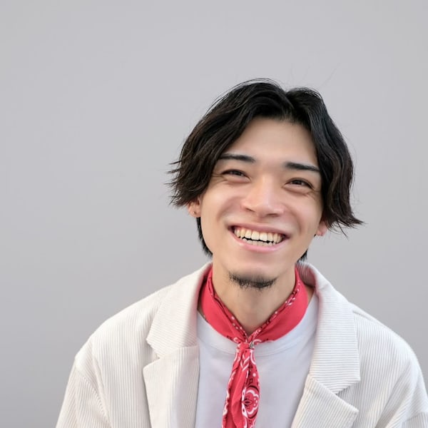 est-r.Fukuoka【福岡博多店】【エストアールフクオカ フクオカハカタテン】のスタッフ紹介。Hiroto