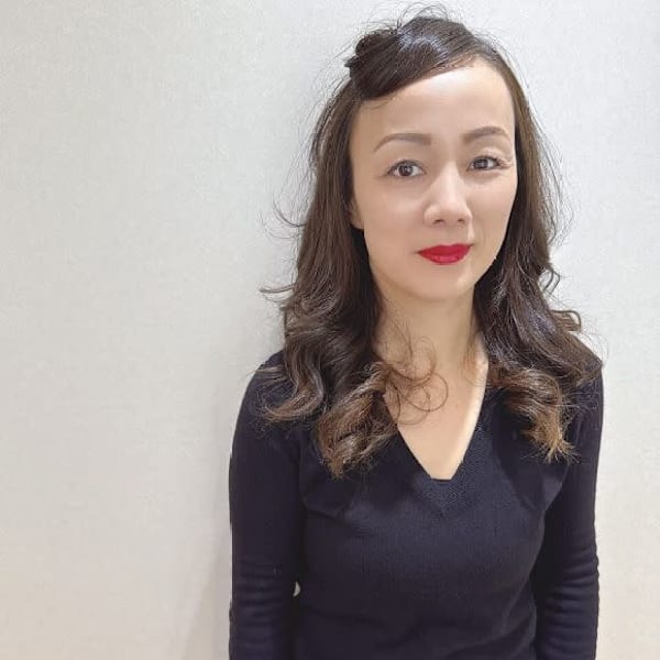 全席個室美容室 Zina 船橋 髪質改善＆トリートメント【ゼンセキコシツビヨウシツ ジーナ フナバシ カミシツカイゼン】のスタッフ紹介。CHIKA 